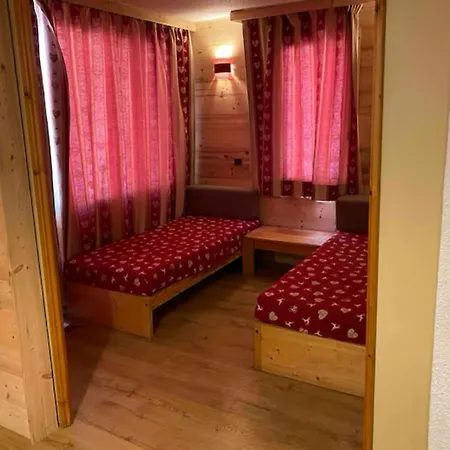 Aux Coches Skis Aux Pieds شقة *